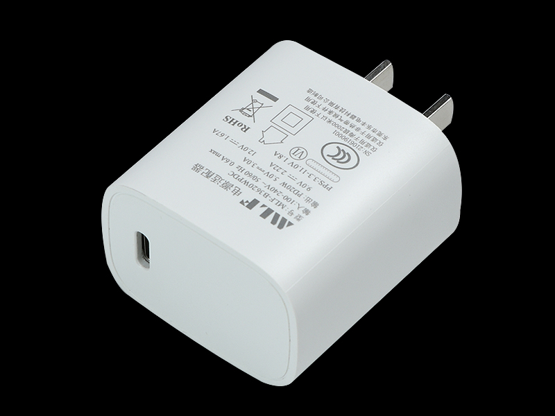 B35 PD20w charger CN plug