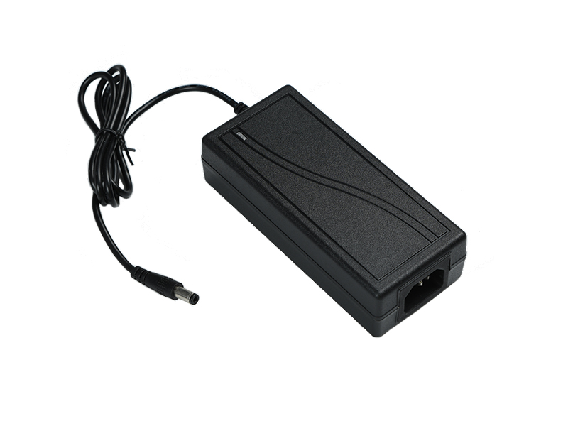 F10 60W 桌面式 適配器